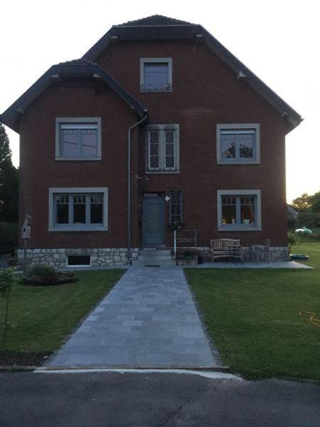 Haus Dany Lägenhet Raeren Exteriör bild